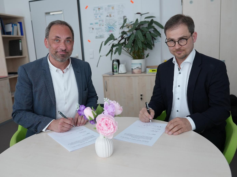 v.l.n.r. Dr. André Malick (AKL/V), Prof. Eike Richter